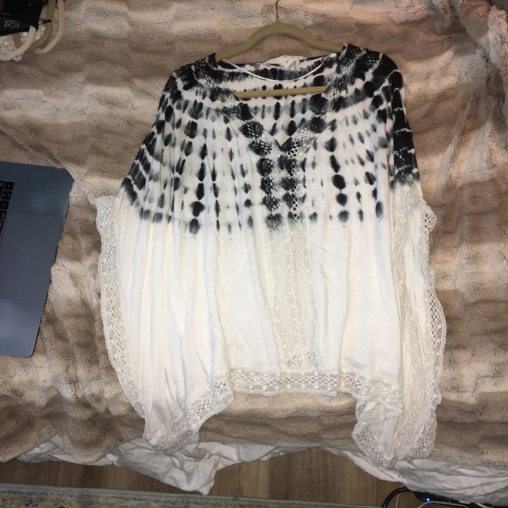 California Moonrise embroidered top